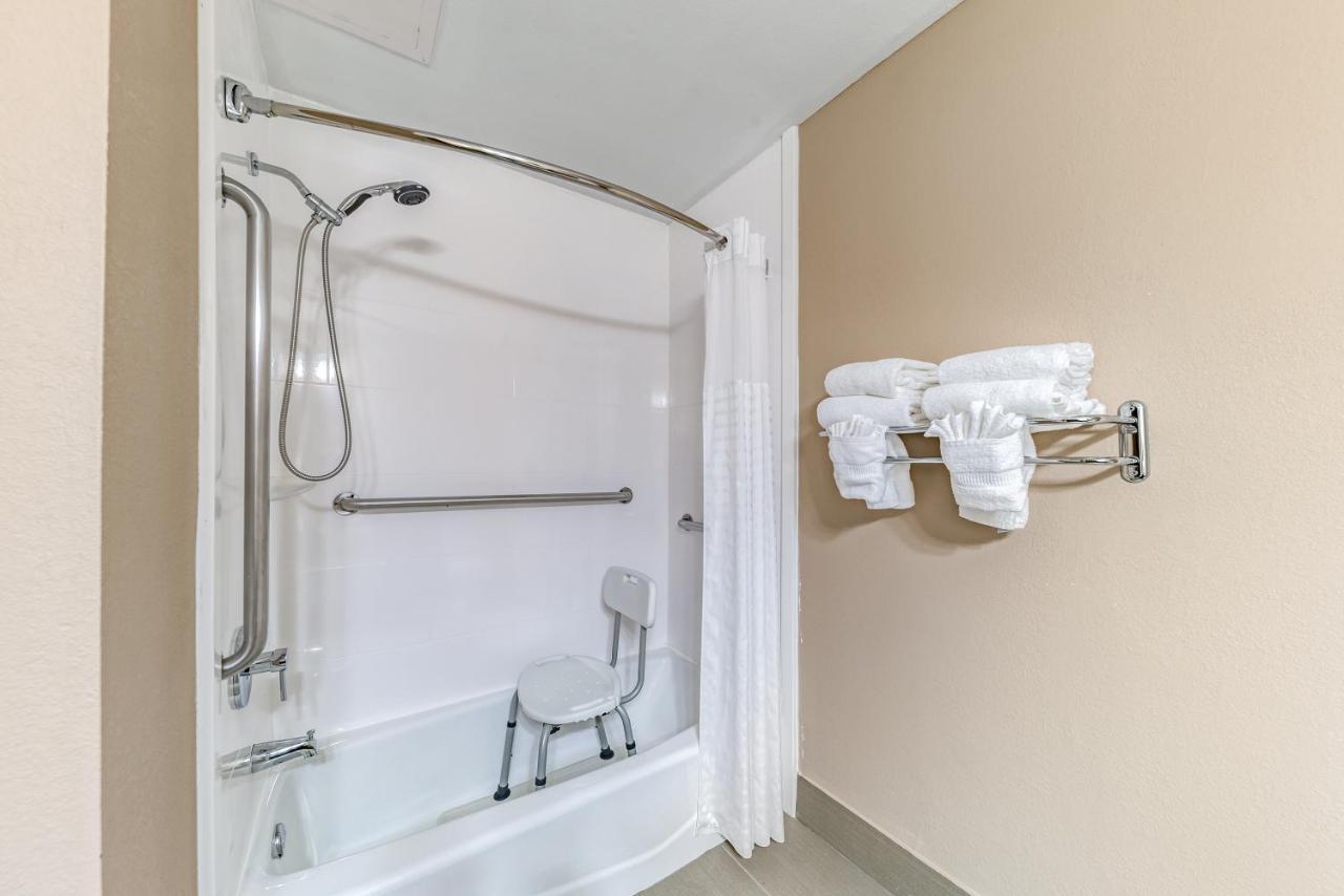 Queen Room with Two Queen Beds - Non-Smoking at Quality Inn West Plano - Dallas