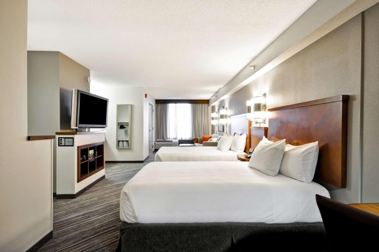 Double Room with Two Double Beds and Bathtub - Disability Access at Hyatt Place Minneapolis Airport-South