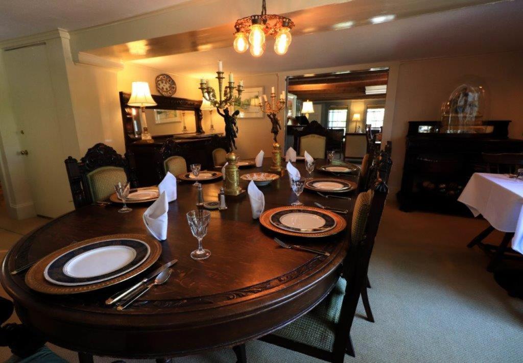 | Follansbee Inn