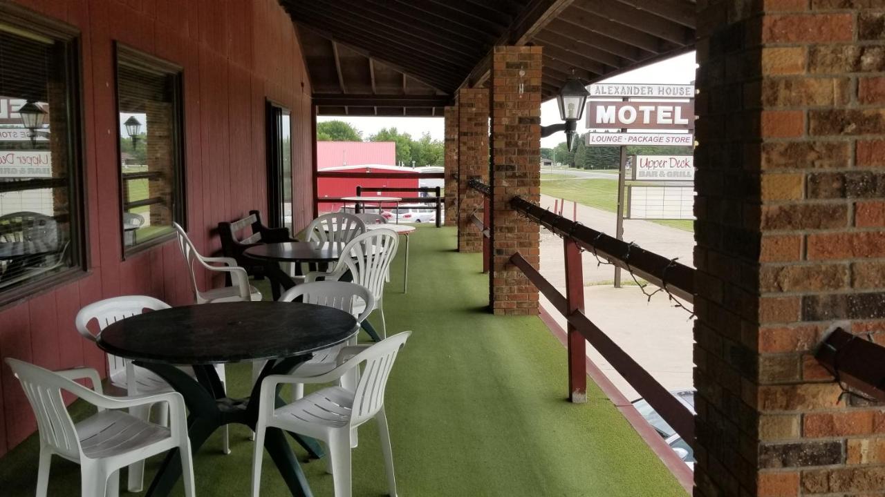 | Alexander House Motel
