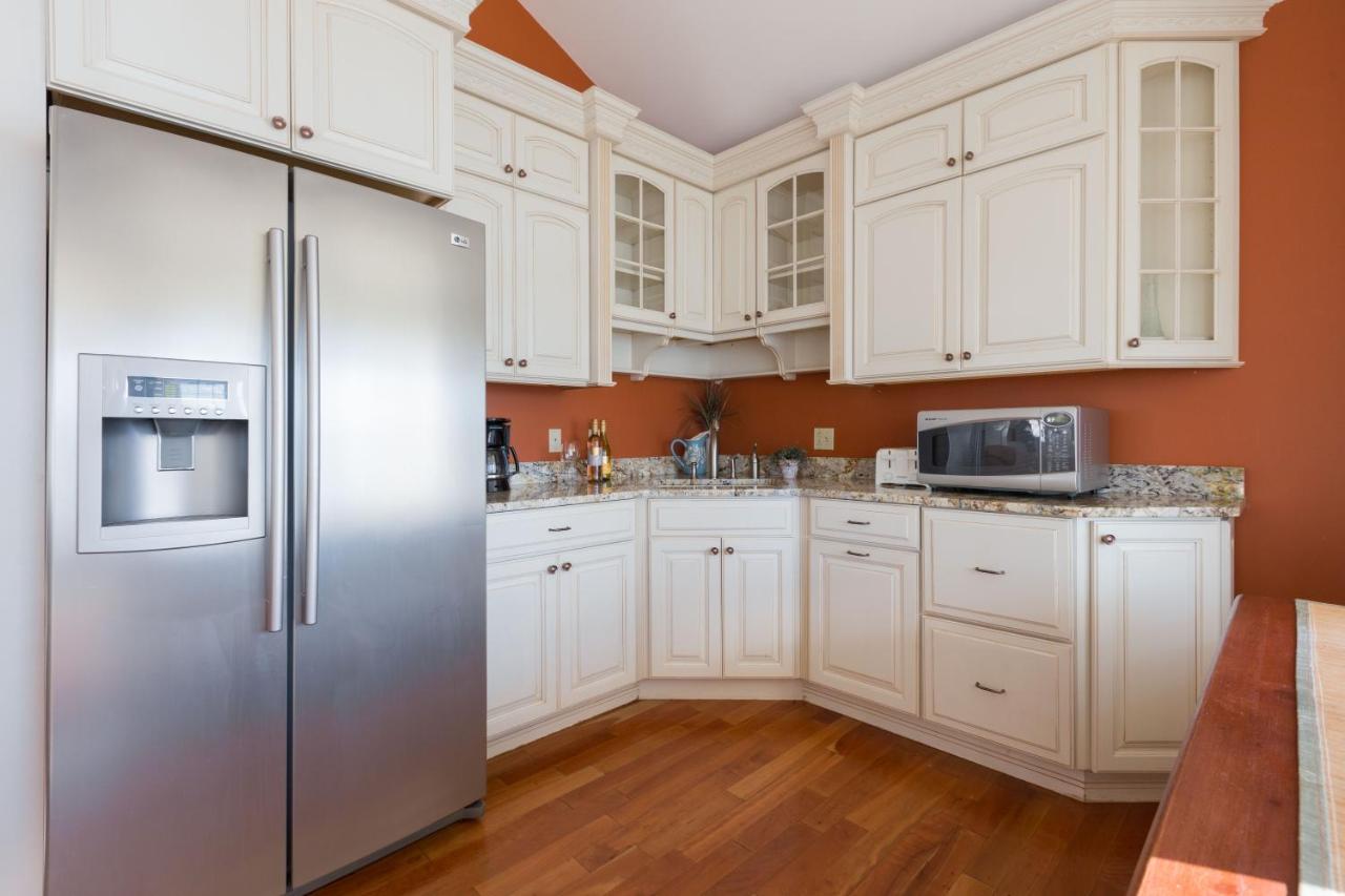 Triple Room with Sea View 409 at Sheepscot Harbour Village Resort