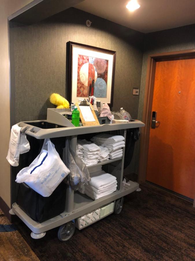 | Countryview Inn & Suites