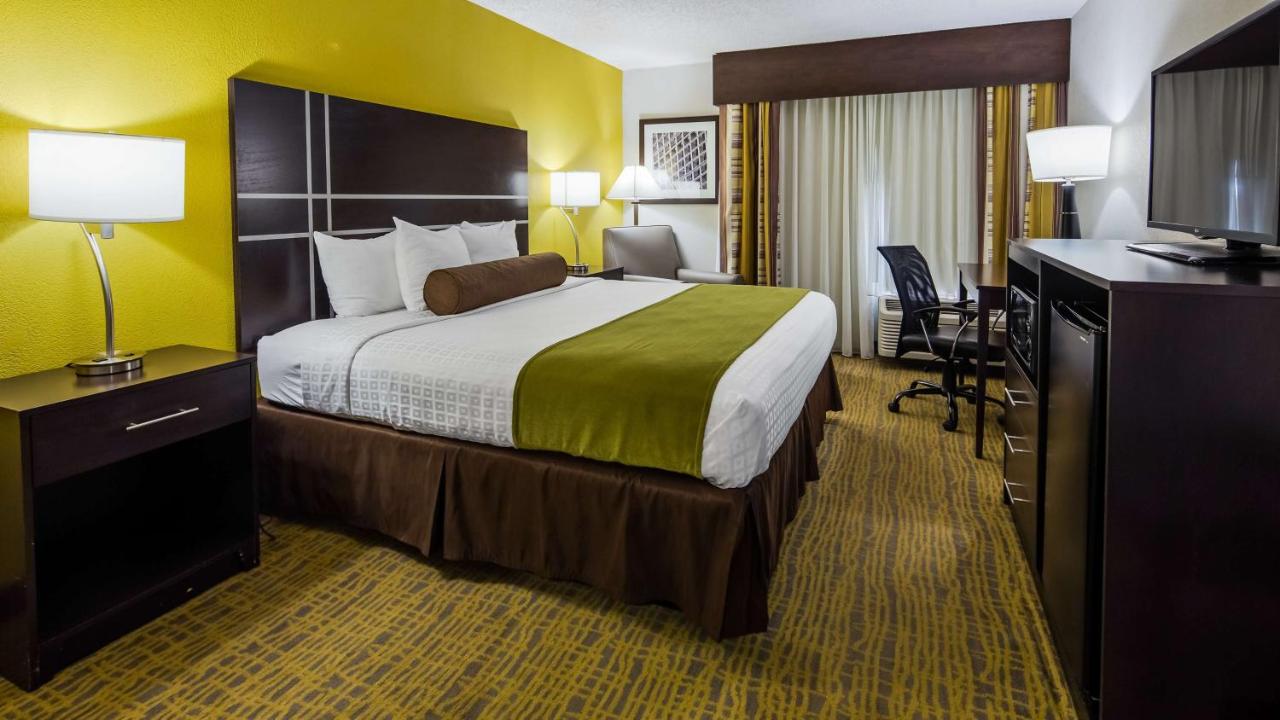  | Best Western Plus Hanes Mall