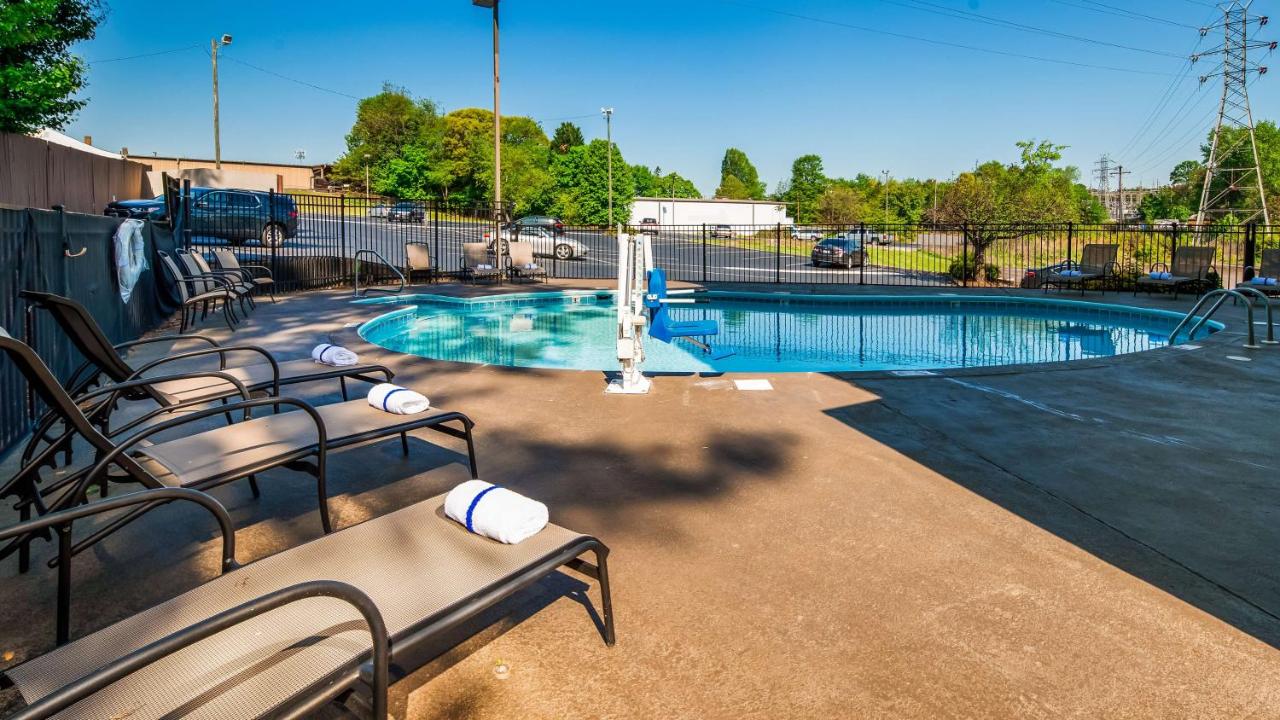  | Best Western Plus Hanes Mall