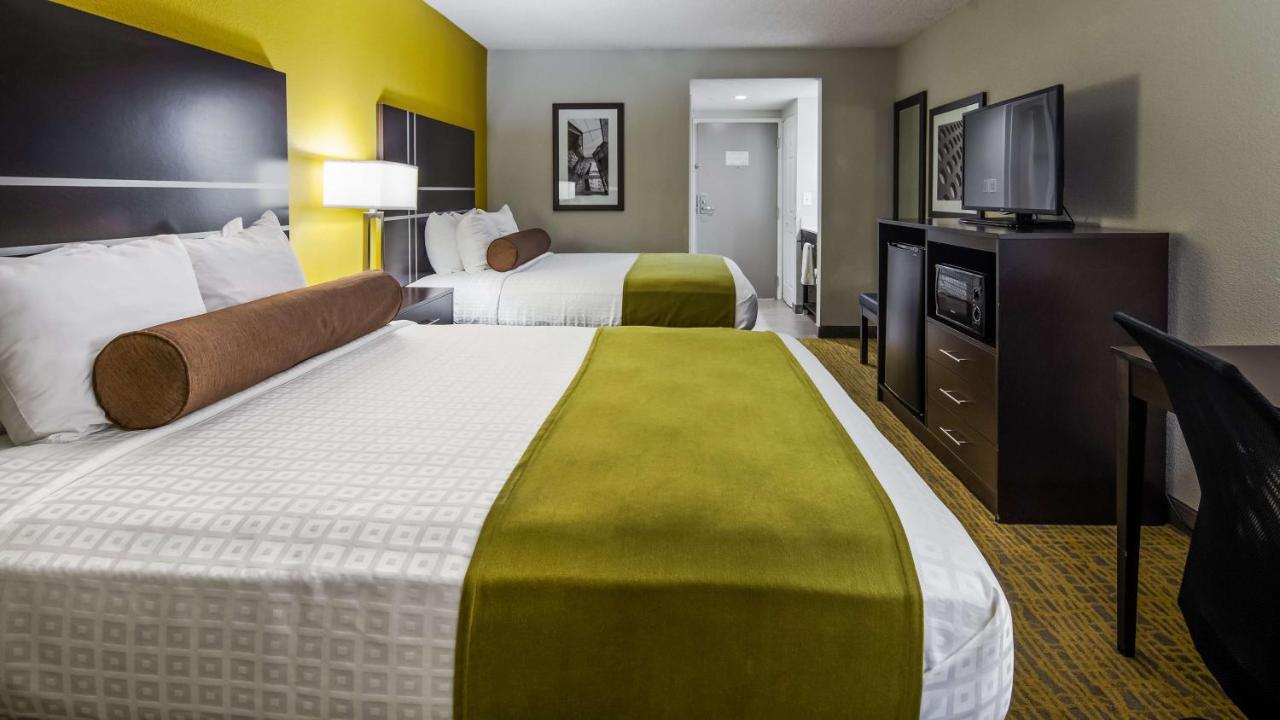 | Best Western Plus Hanes Mall