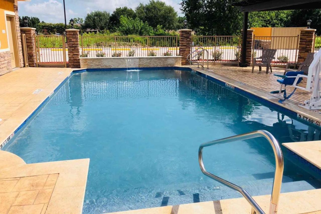  | Super 8 by Wyndham Houston Northwest Cypress
