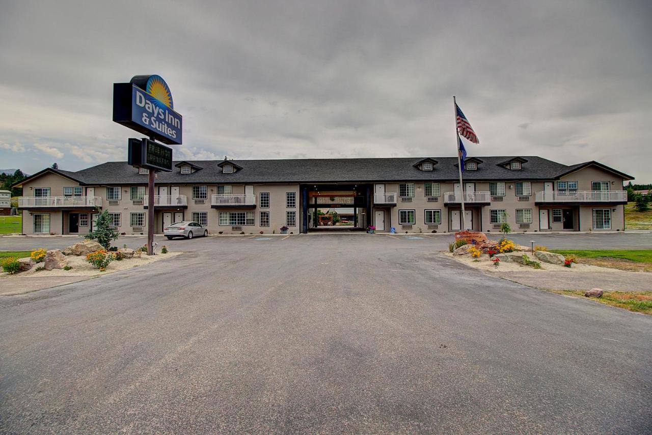 | Days Inn & Suites by Wyndham Lolo