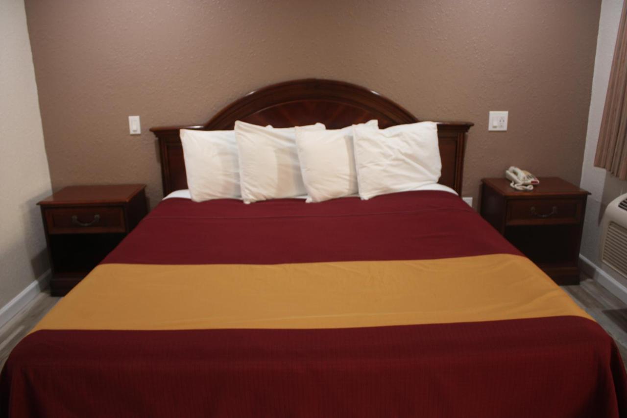 | Value Inn & Suites