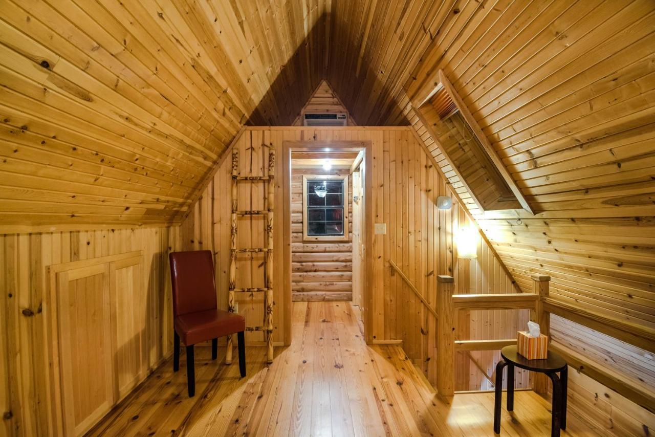 | Still Point Cabin