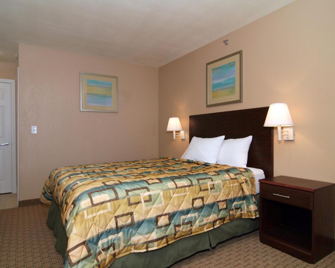 Double Room - Non-Smoking at Suburban Studios Alamogordo