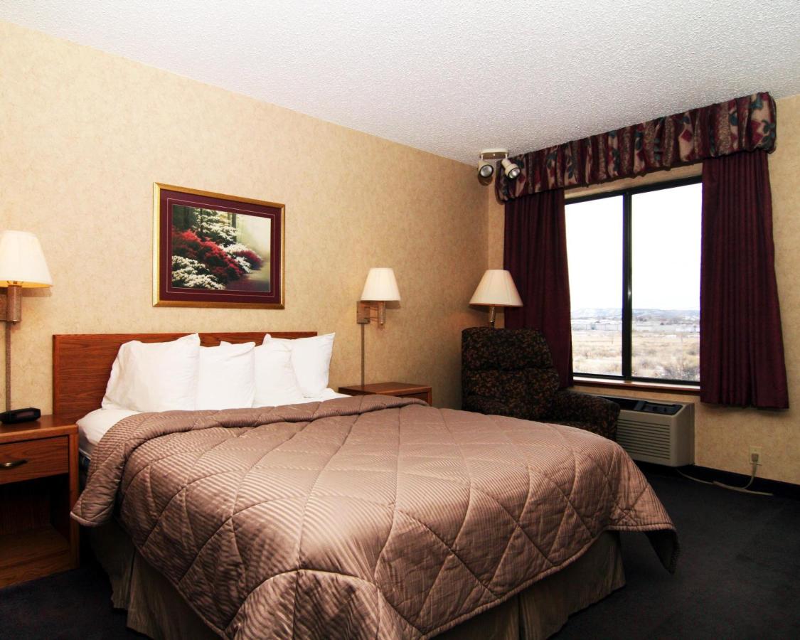 Queen Room - Non-Smoking at Quality Inn Raton, NM
