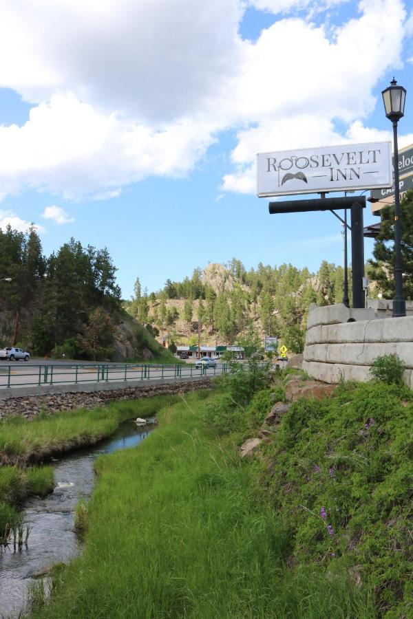  | Roosevelt Inn Mount Rushmore