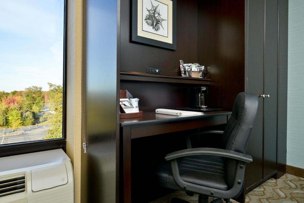 King Room - Accessible/Non Smoking at Comfort Inn Saco-Old Orchard Beach