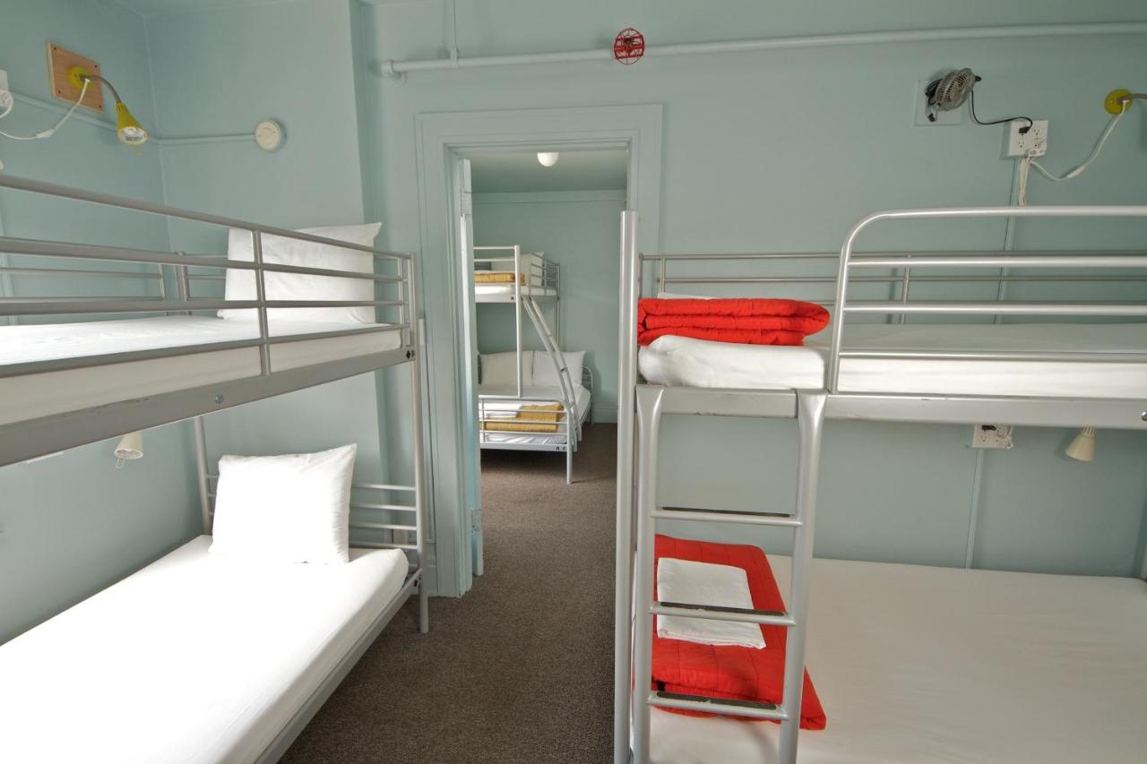 | HI - Seattle Hostel at the American Hotel