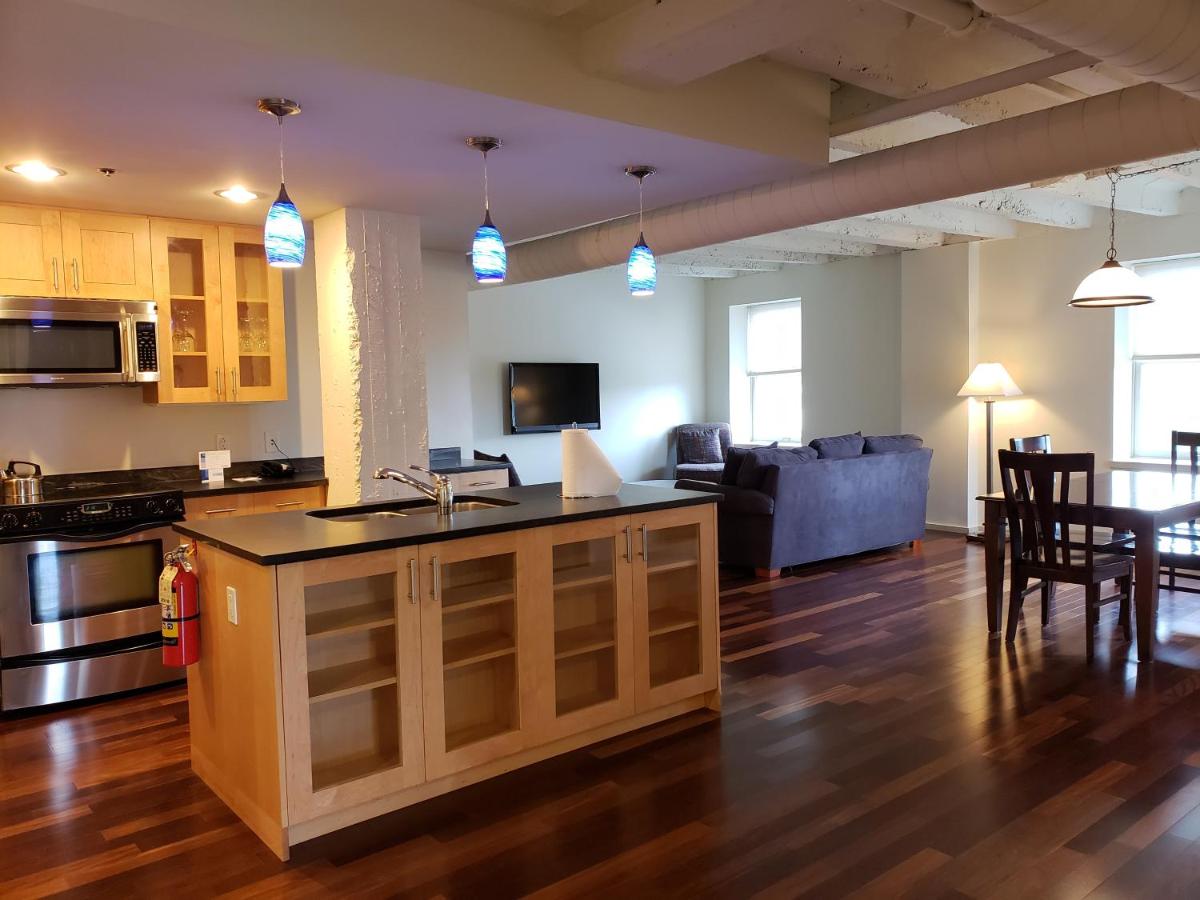 Studio Apartment at Grand Eastonian Hotel & Suites
