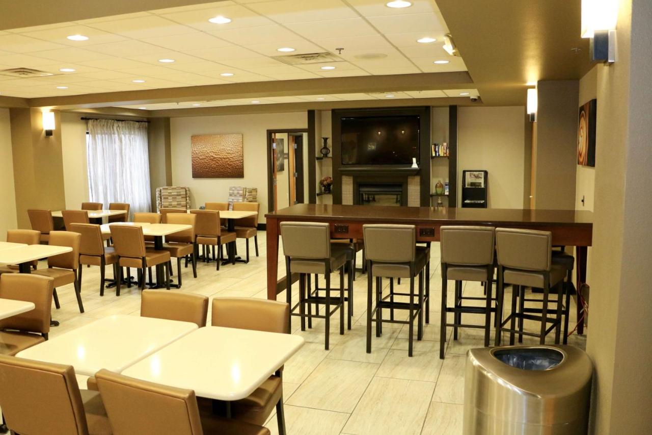 | Best Western Plus Omaha Airport Inn