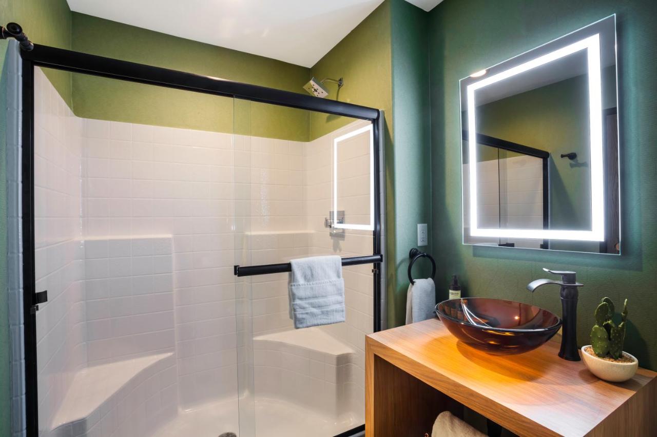Superior Double Room at Red Sands Hotel & Spa