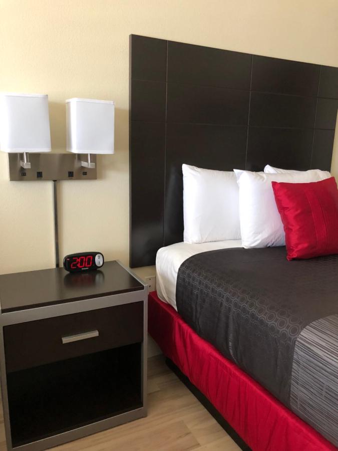  | Gateway Inn and Suites Hotel