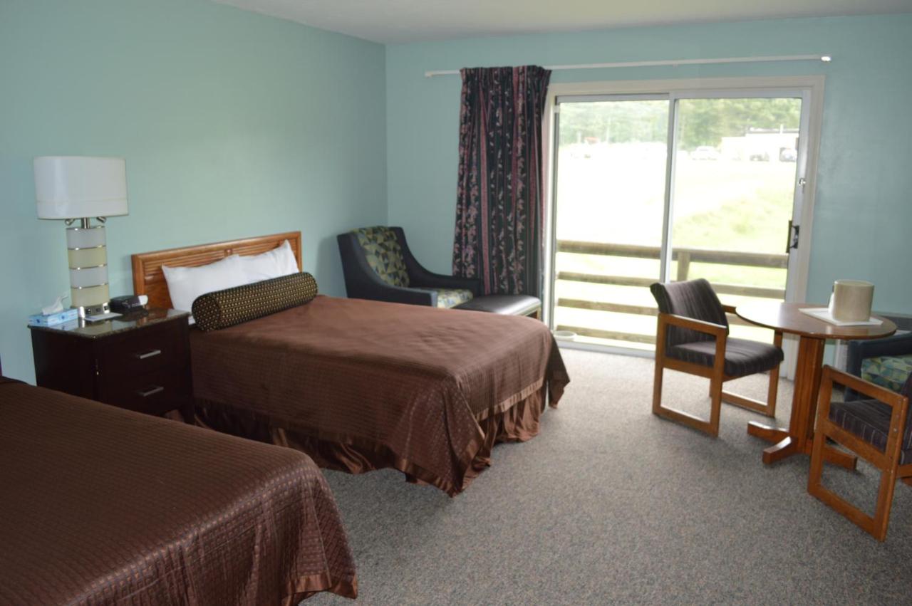| Copper Lantern Motor Lodge