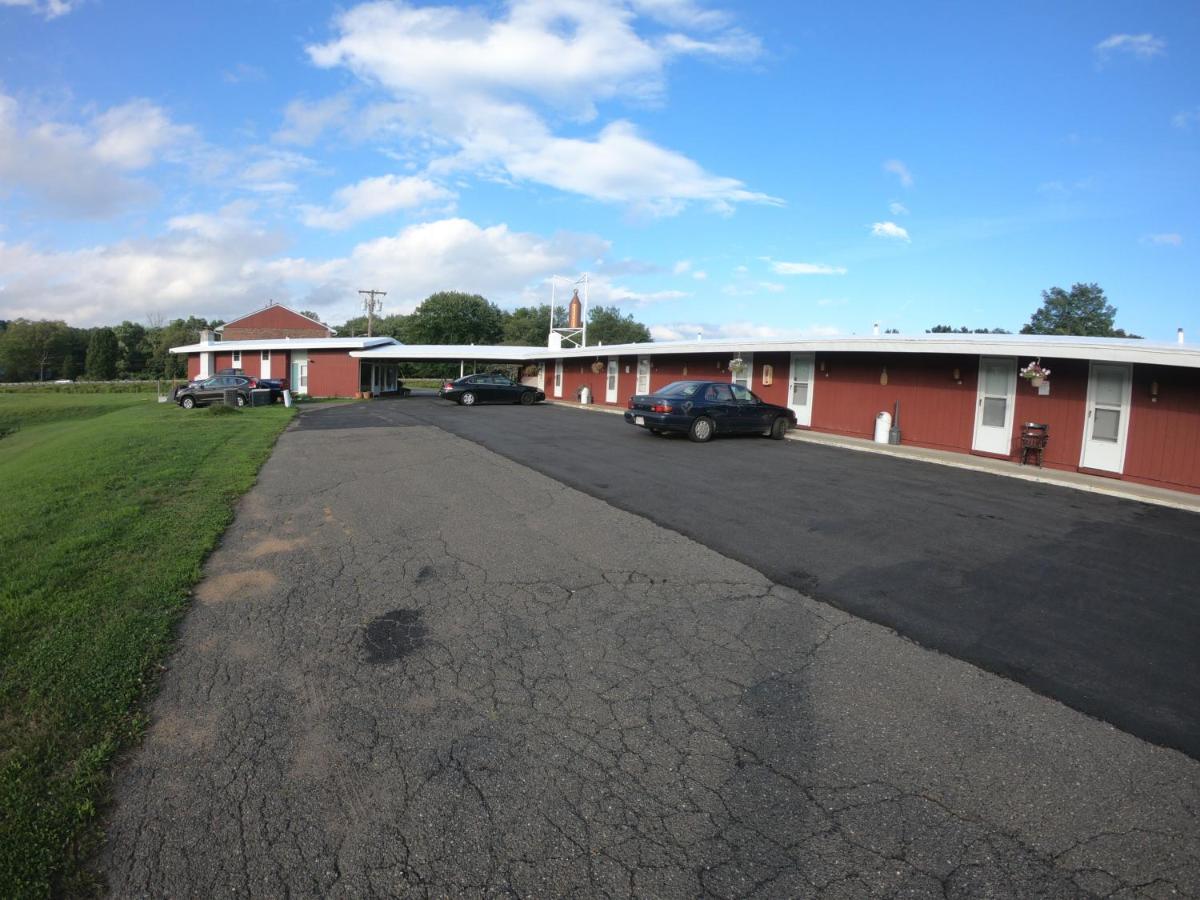 | Copper Lantern Motor Lodge