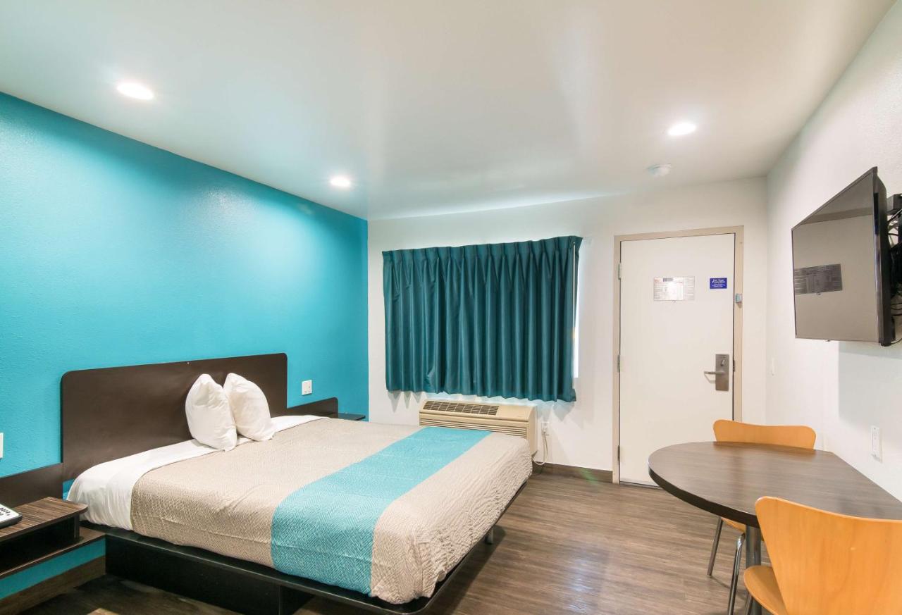 | Motel 6-South El Monte, CA - Los Angeles
