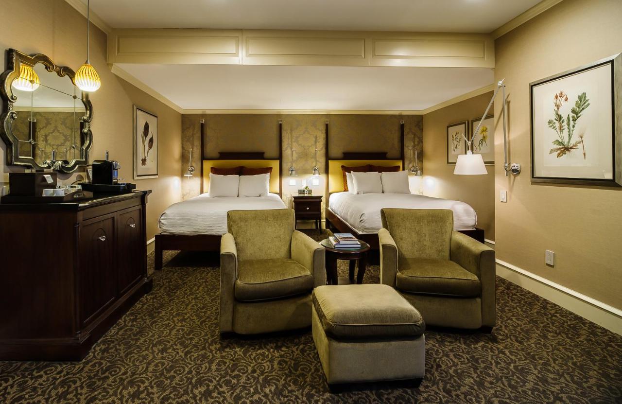 | Chestnut Hill Hotel