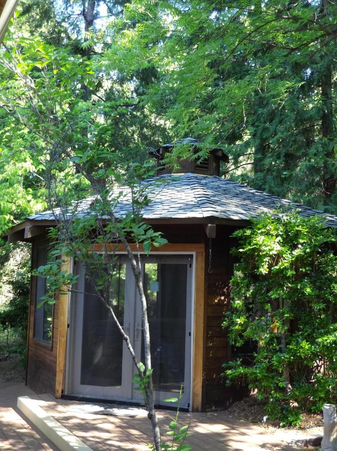 | Ponderosa Ridge A B & B