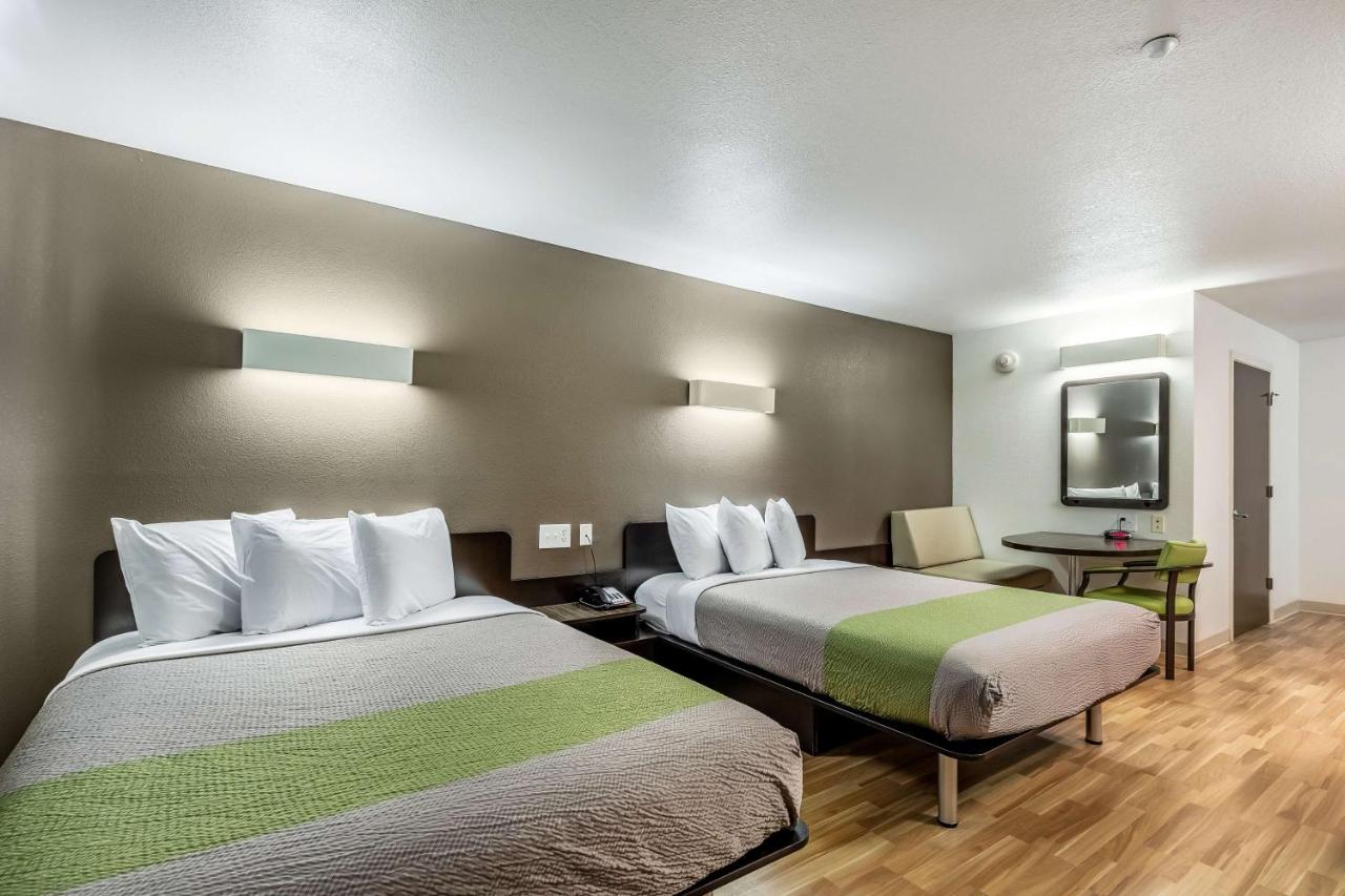 Deluxe Quadruple Room - Non-Smoking at Studio 6 Orange, TX