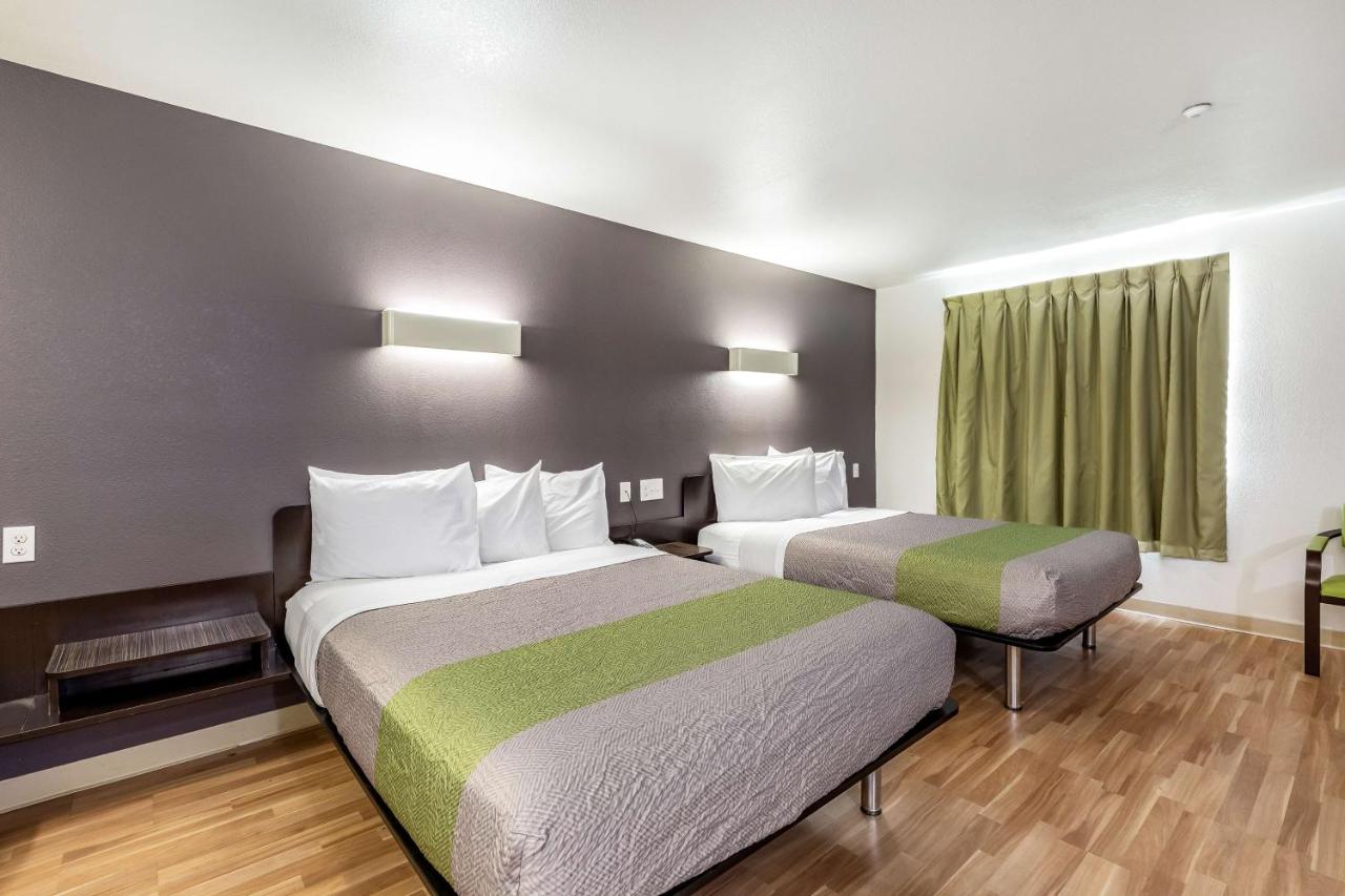 Deluxe Quadruple Room - Non-Smoking at Studio 6 Orange, TX
