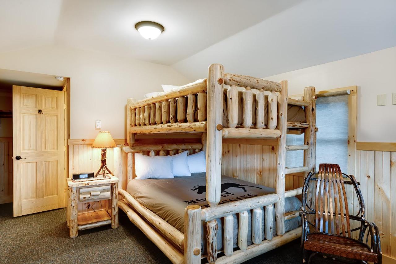  | Cobble Mountain Lodge