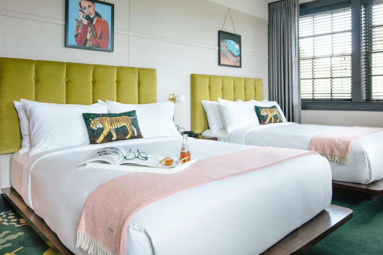 | Hotel Clermont Atlanta, by Oliver