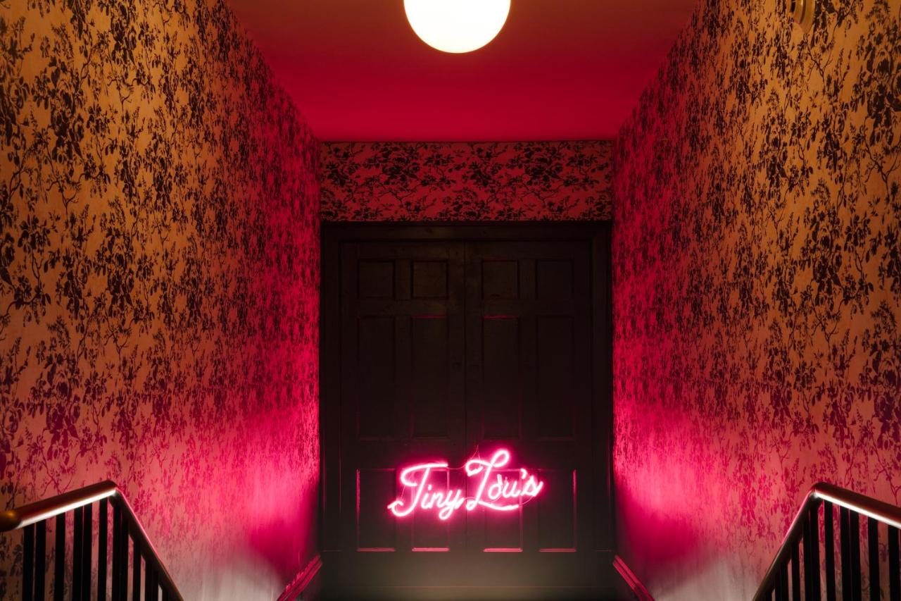 | Hotel Clermont Atlanta, by Oliver