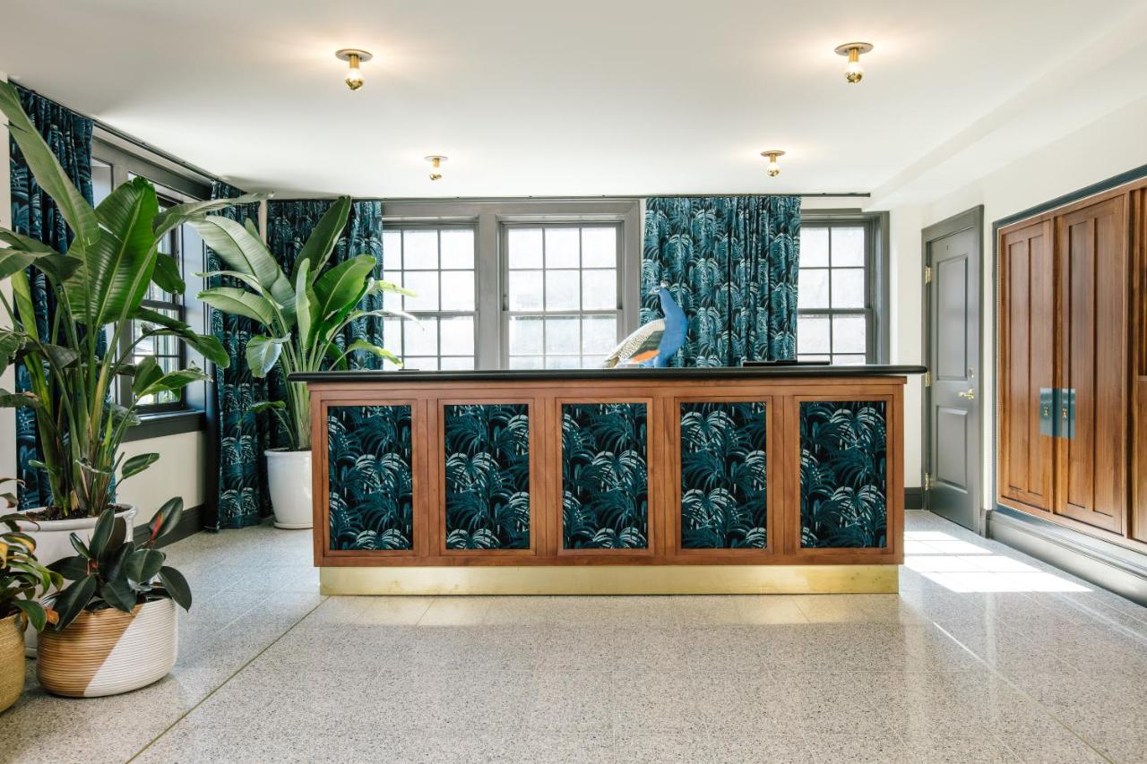 | Hotel Clermont Atlanta, by Oliver