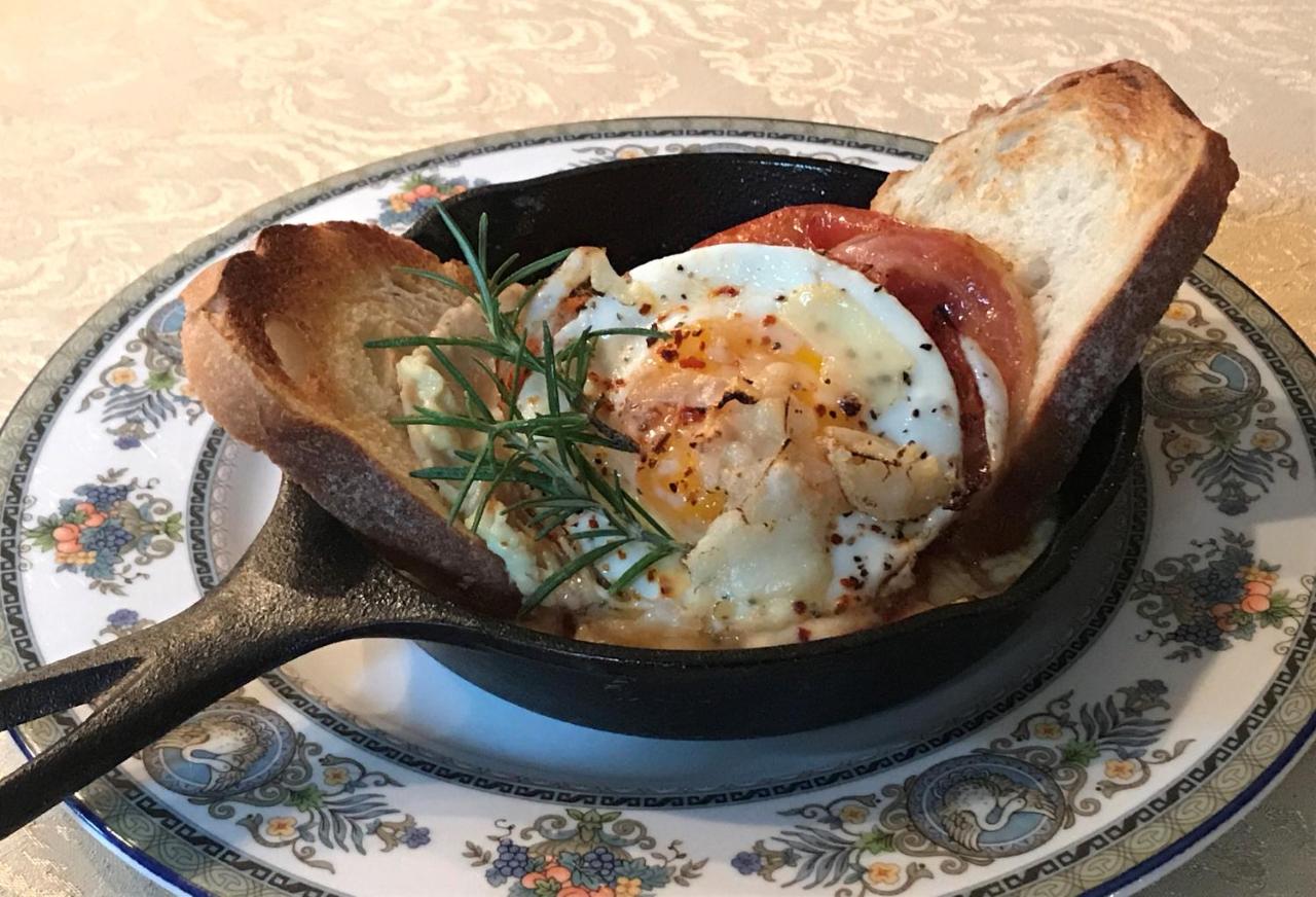 | Parsonage Inn Bed and Breakfast