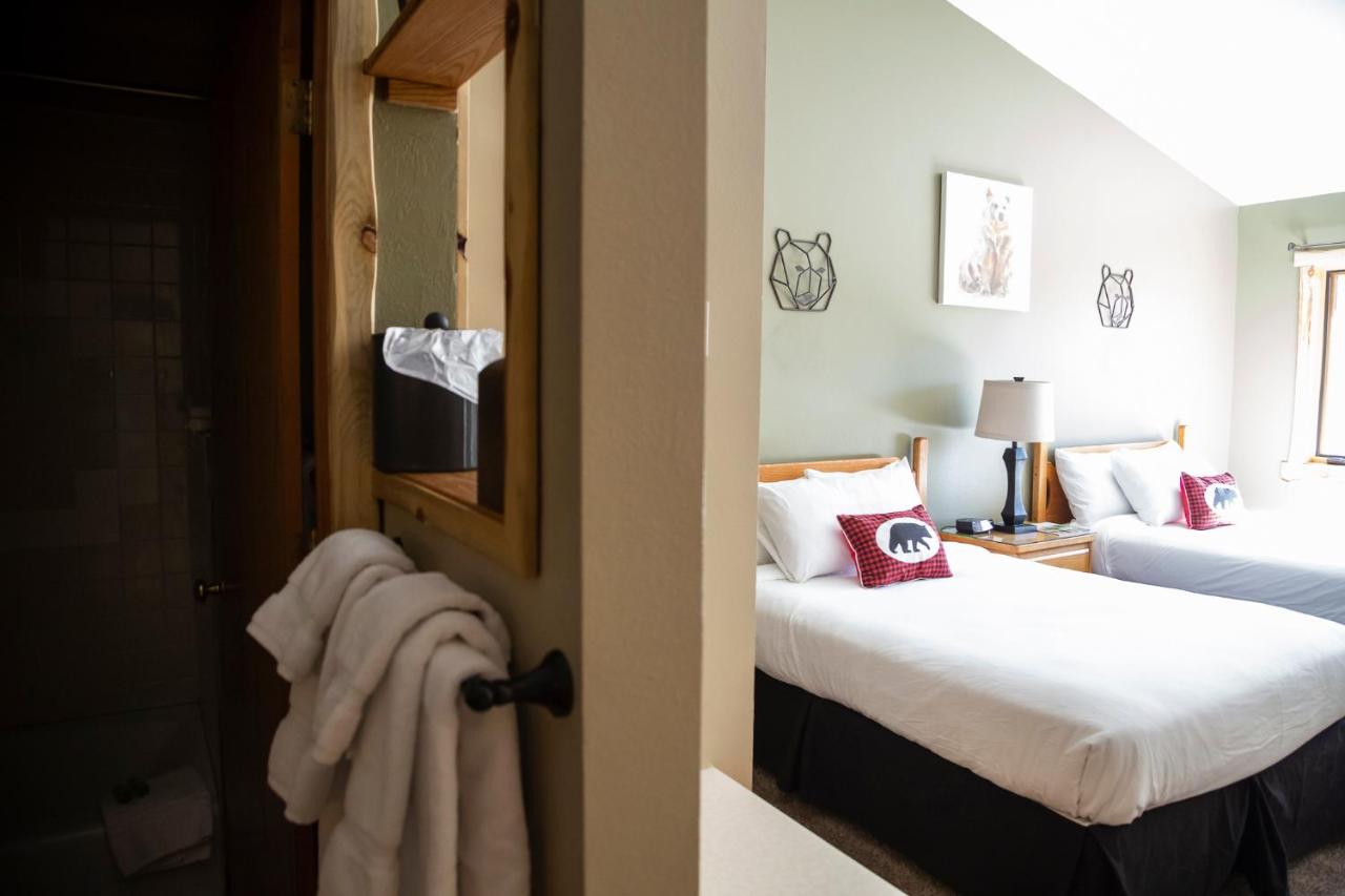 | Arrowhead Mountain Lodge