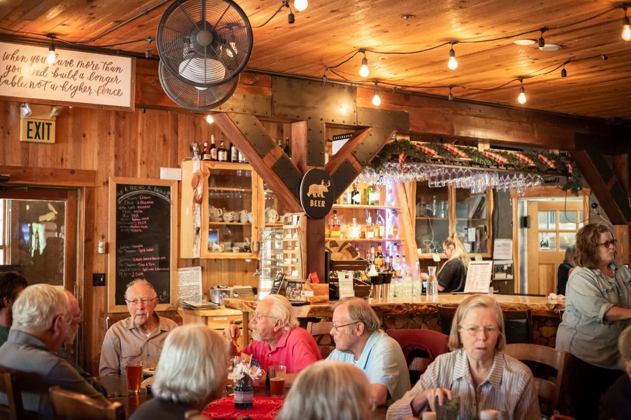 | Arrowhead Mountain Lodge