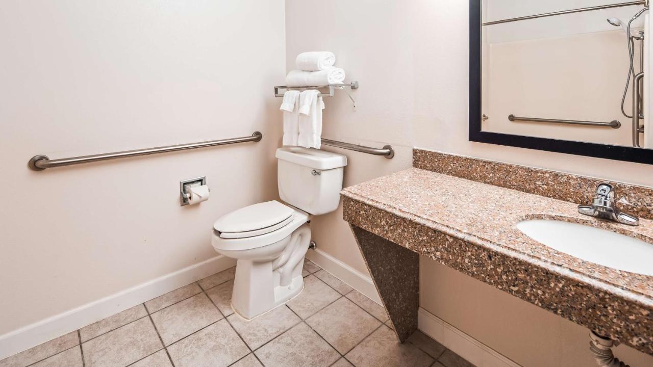 | Best Western Inn & Suites