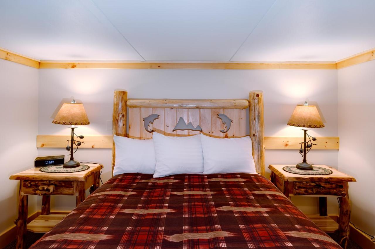  | Cobble Mountain Lodge