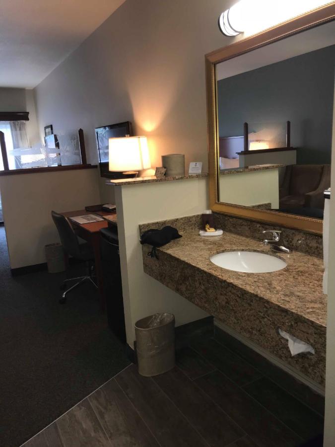 King Room at Best Western Plus Walla Walla Suites Inn