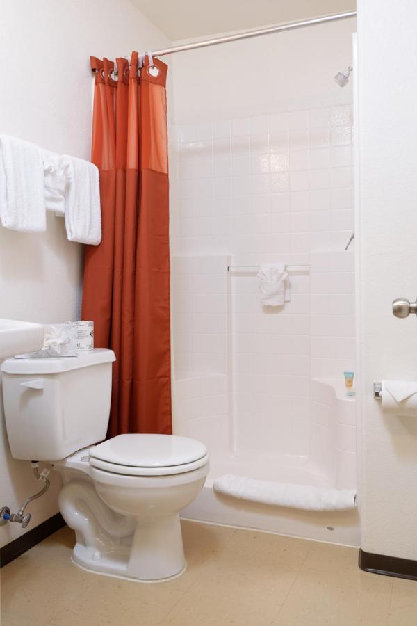 Queen Studio at Siegel Select Casa Grande