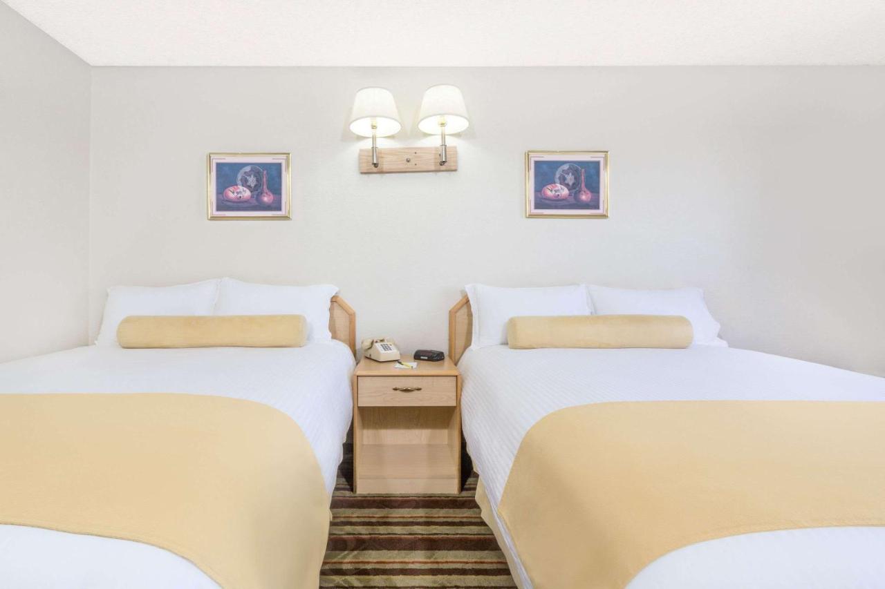  | Super 8 by Wyndham Lake Havasu City
