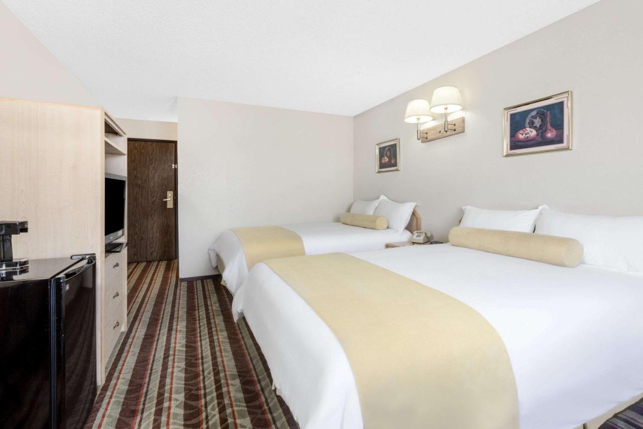  | Super 8 by Wyndham Lake Havasu City