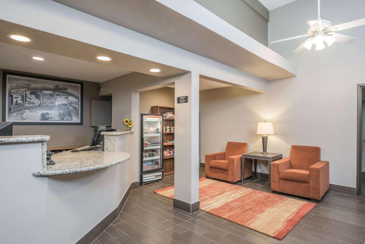 | Super 8 by Wyndham Boise