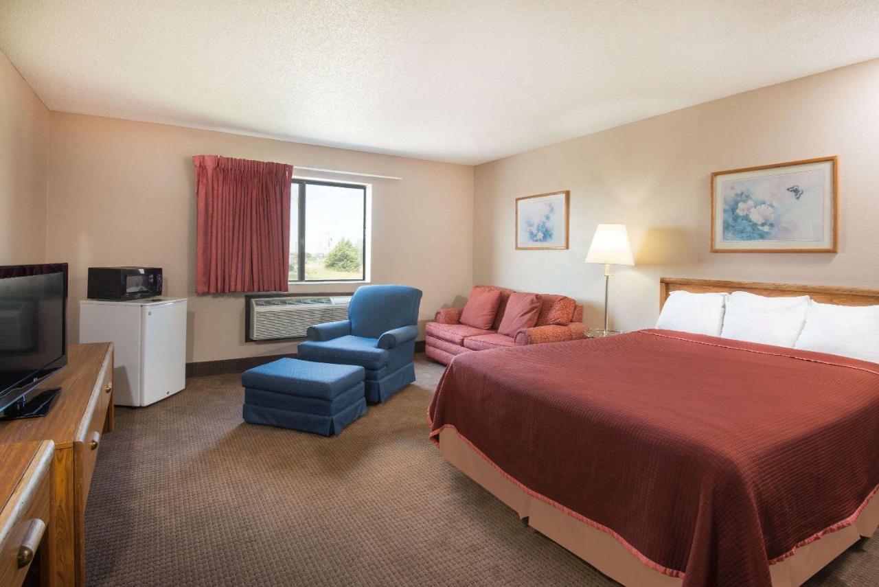  | Super 8 by Wyndham Abilene KS