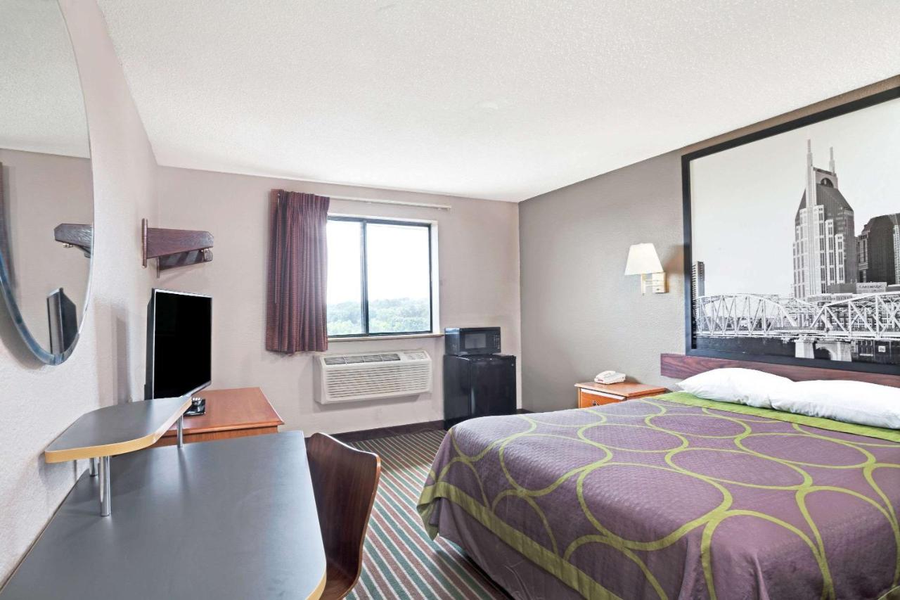 | Super 8 by Wyndham Nashville/ Dntn/ Opryland Area
