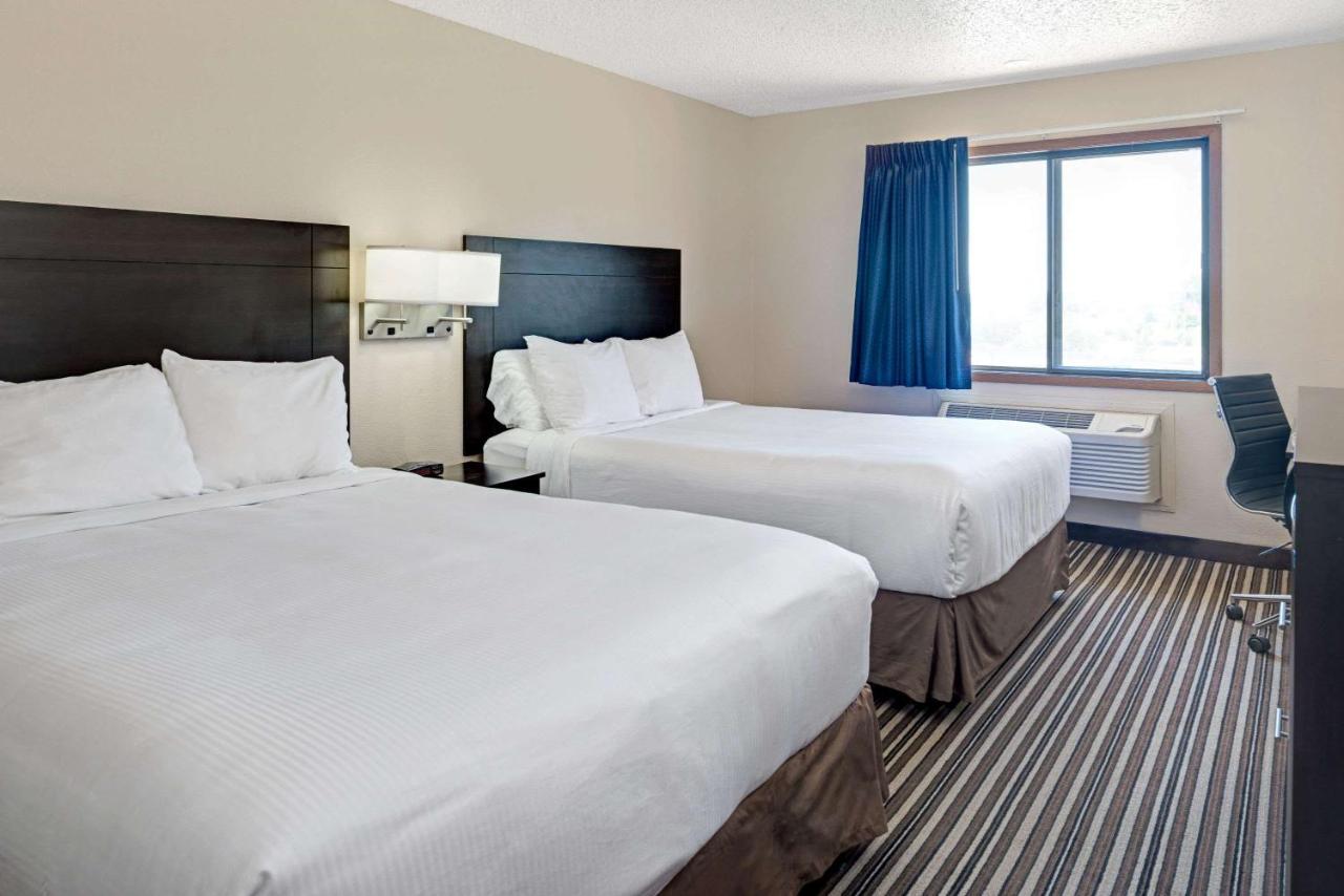  | Super 8 by Wyndham Omaha I-80 West
