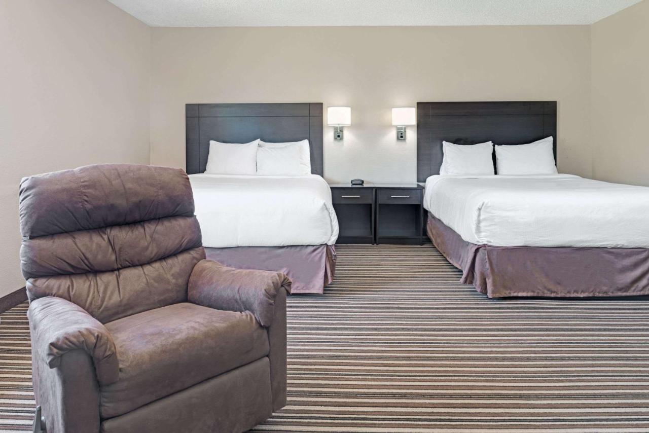  | Super 8 by Wyndham Omaha I-80 West