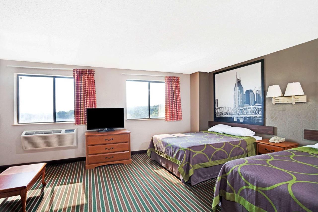 | Super 8 by Wyndham Nashville/ Dntn/ Opryland Area