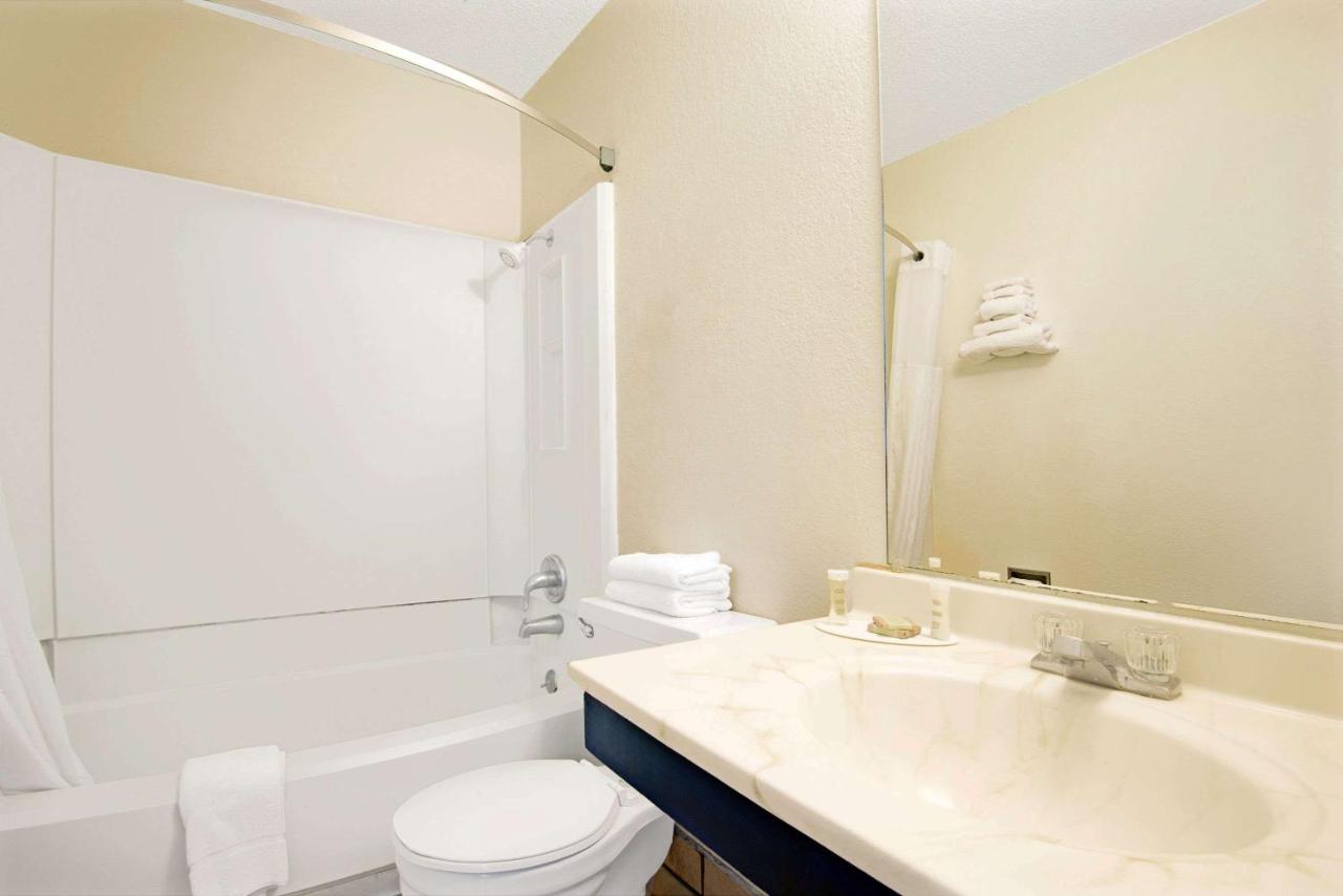  | Super 8 by Wyndham Las Cruces/La Posada Lane