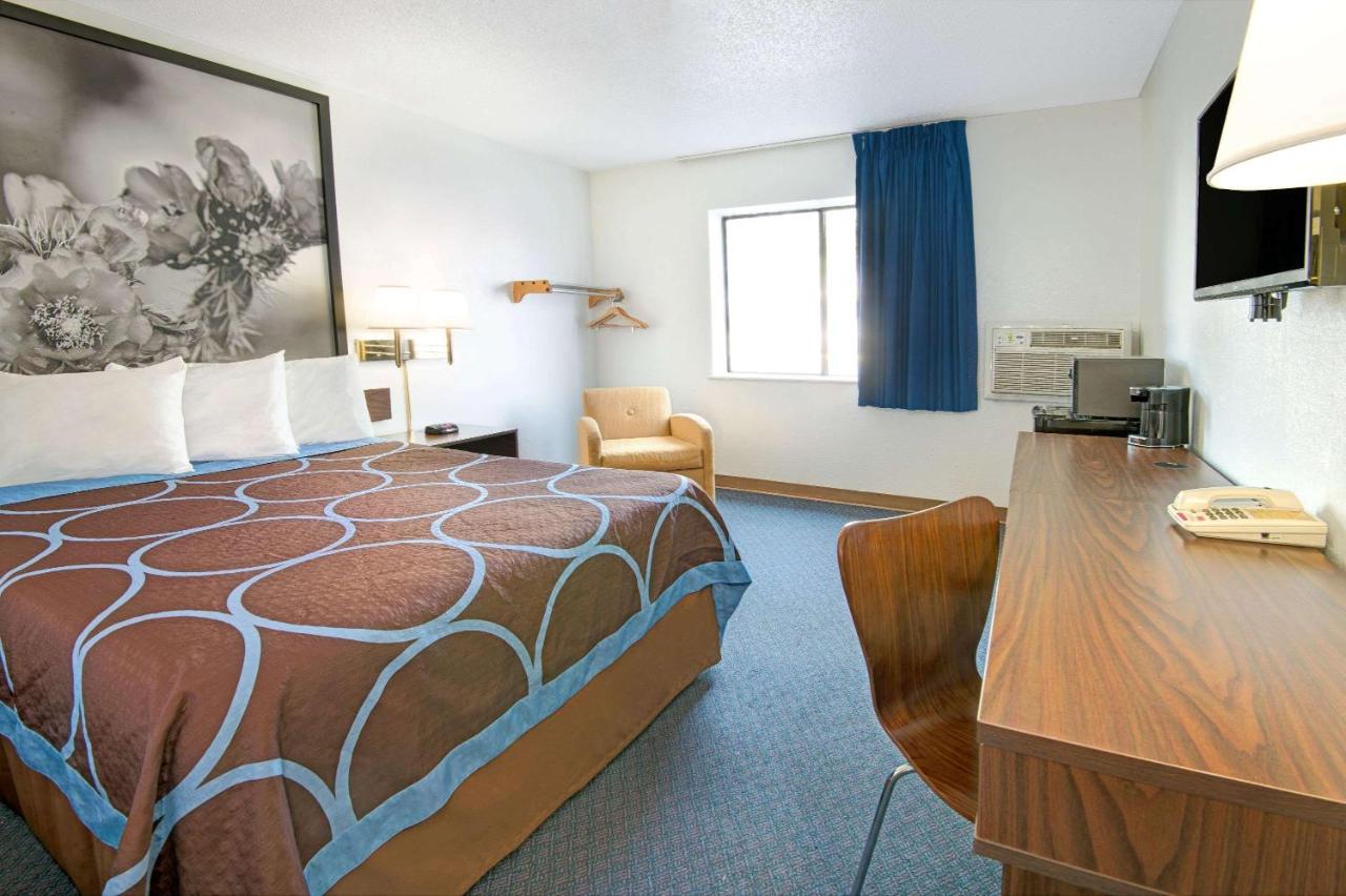  | Super 8 by Wyndham Las Cruces/La Posada Lane